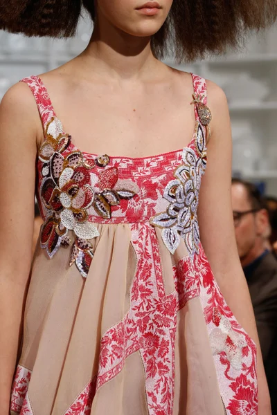 Look 90